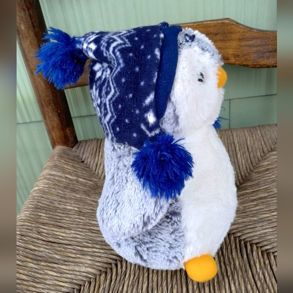 Aurora Pompom 8" Penguin Plush from World (Blue Hat) - Picture 5 of 15